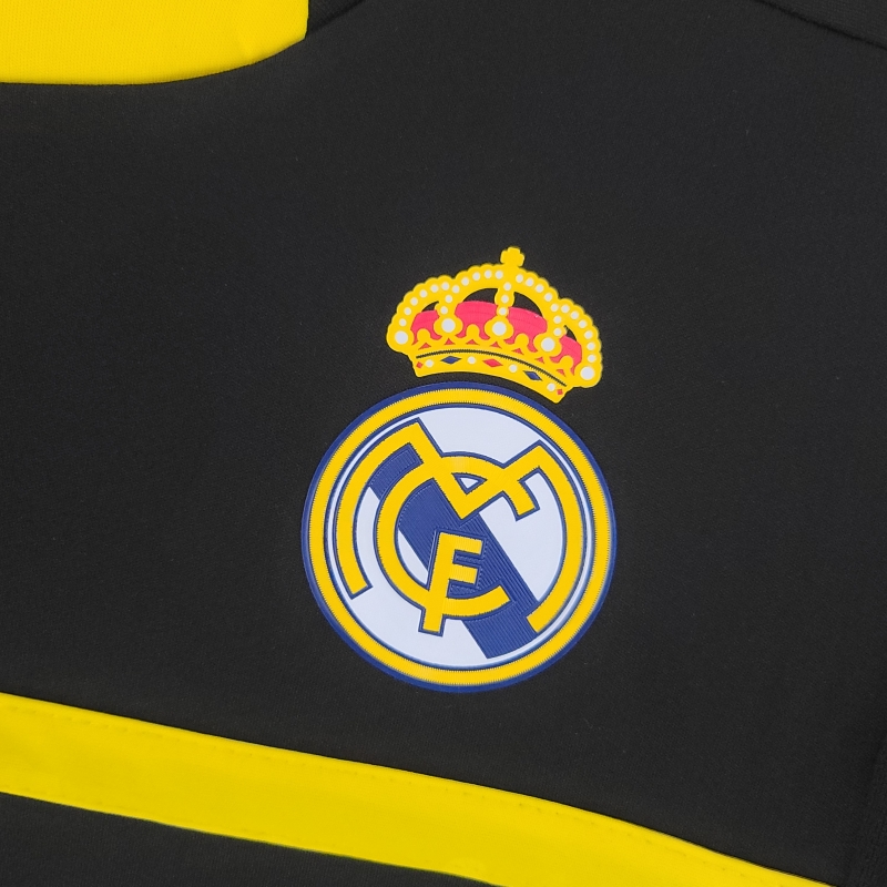 Vintage Real Madrid 11/12 Goalkeeper Black Jersey