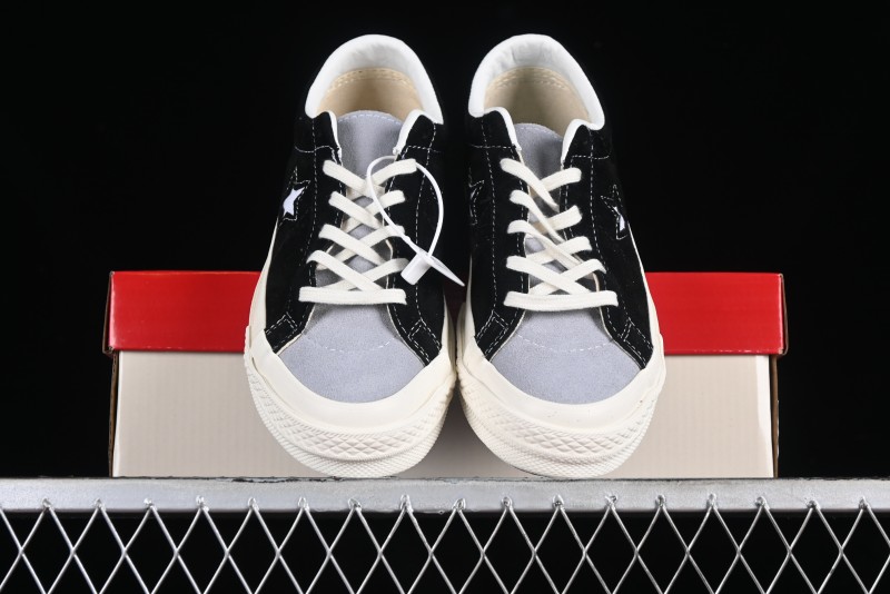 Converse One Star J Vtg Suede Low-Top Casual Sneakers in Black/Grey - M.C3