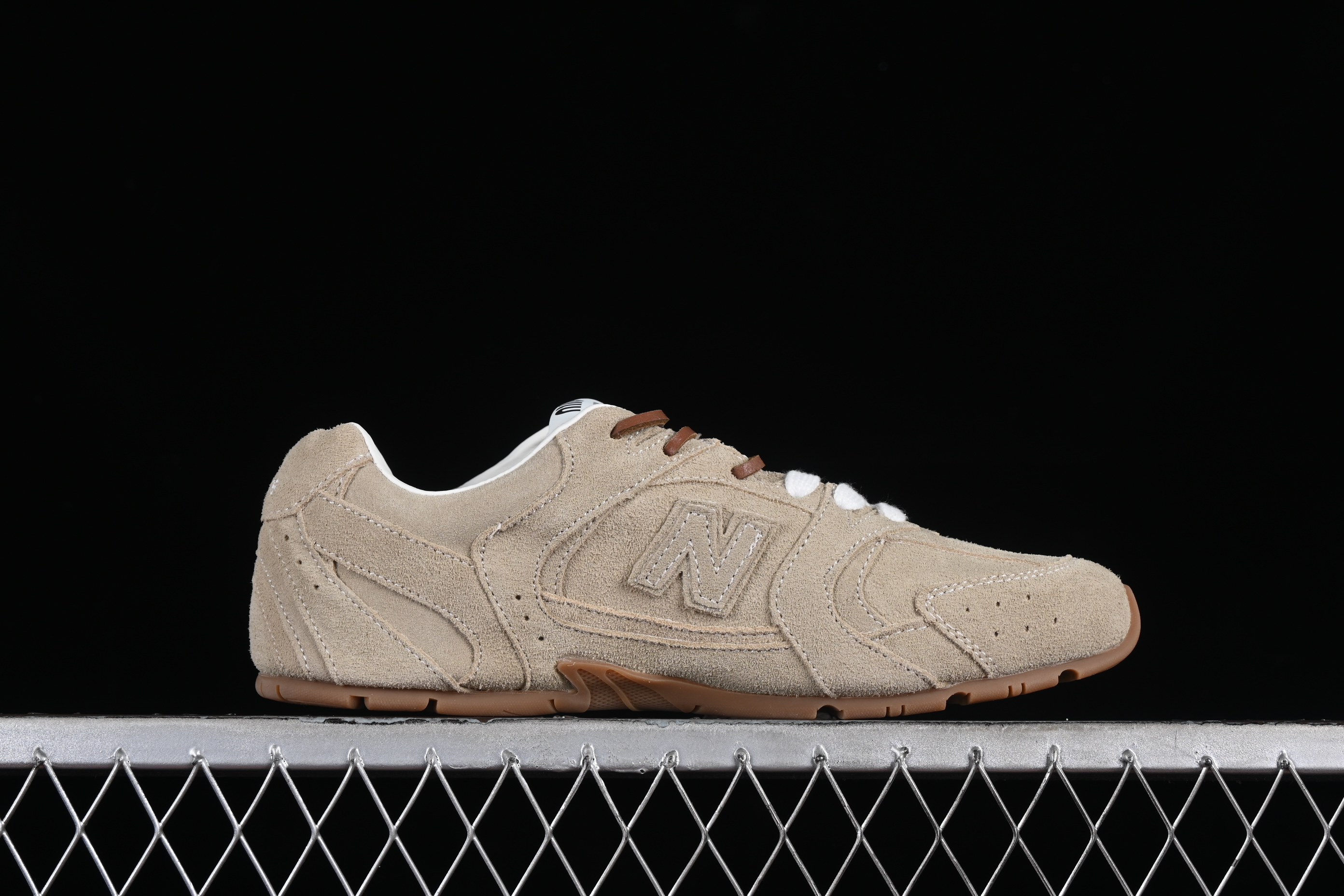 MiuMiu x New Balance 530 Low-Top Classic Retro Casual Running Sneakers in Brown - 530
