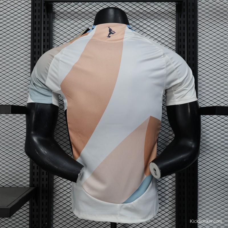 Player Version 2025 Spain Pre-Match White with Geometric Pattern Jersey