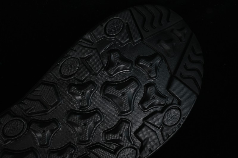ECCO Offroad Series 2024 Summer New Outdoor Beach Sandals with Anti-Collision Toe and MD Massage Insole - 63133001001