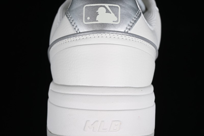 MLB Chunky Liner Basic New York Yankees Height-Increasing Thick-Sole Casual Sneakers - 3ASXCLB3N50SIS