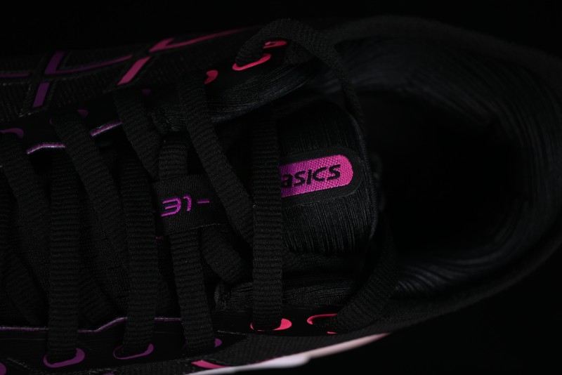 Asics Gel-Kayano 31 Running Shoes with Enhanced Cushioning and Breathable Design - 1012B670-003
