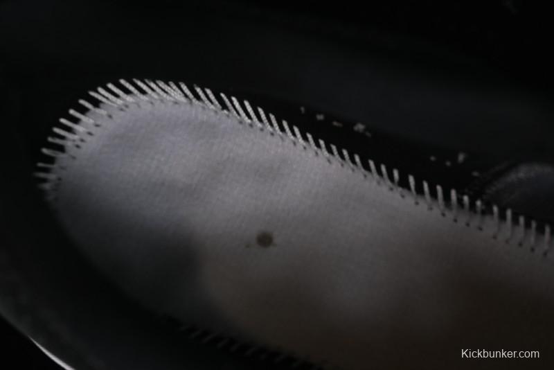 Nike Zoom Winflo 11 Breathable Mesh Cushioned Running Shoes with Air Cushion - FJ9509-001