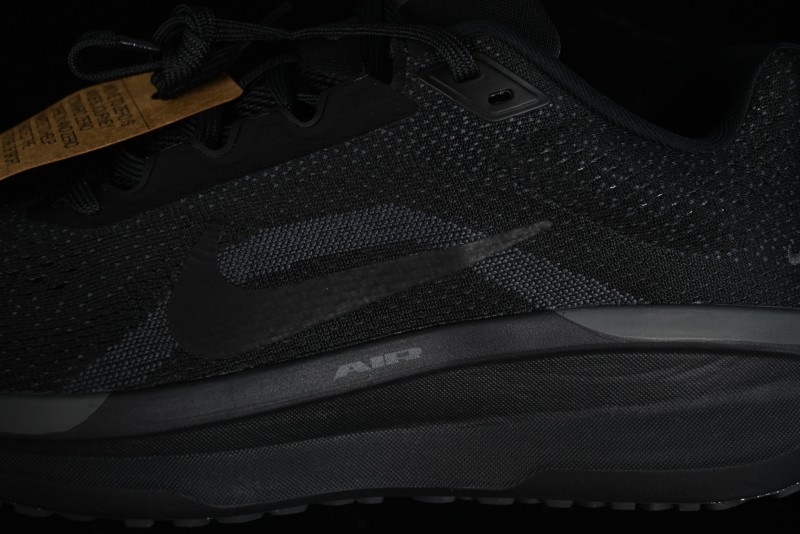 Nike Zoom Winflo 11 Breathable Mesh Cushioned Running Shoes with Air Cushion - FJ9509-002