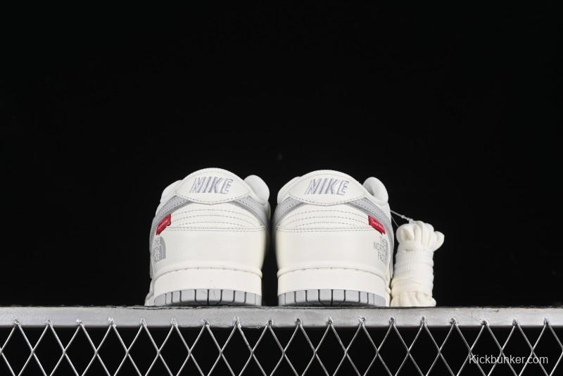 Nike SB Dunk Low Supreme x THE NORTH FACE Skate Shoes - BM0234-502