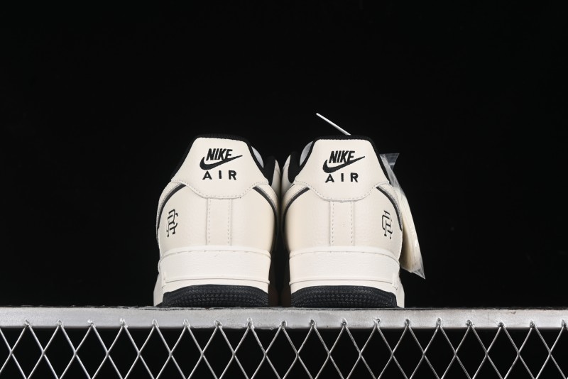 Nike Reigning Champ Air Force 1'07 Low-Top Casual Sneakers with 3M Reflective Details - RC2369-171