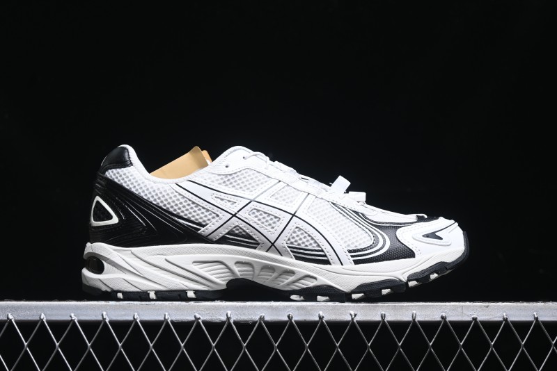 Asics Gel-Kahana Tr V4 Running Shoes with FF BLAST PLUS Cushioning - 1203A497-100