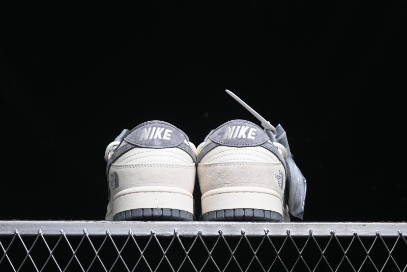 Nike SB Dunk Low The North Face Collaboration Anniversary Edition Customized Low-Top Casual Skate Shoes - DM6868-002