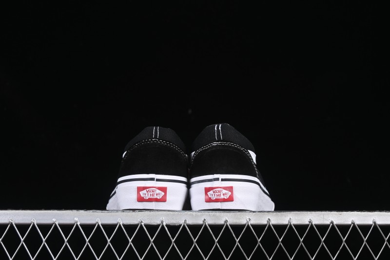 Vans Premium Old Skool Classic Black & White Low-Top Skate Shoes - VN000ZD4Y28
