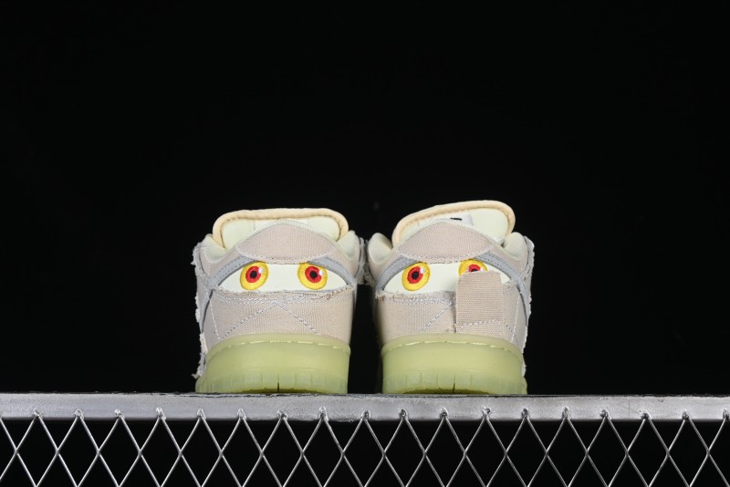 Nike SB Dunk Low "Mummy" Casual Skate Shoes with Tear-Away Fabric and Egyptian Theme - DM0774-111