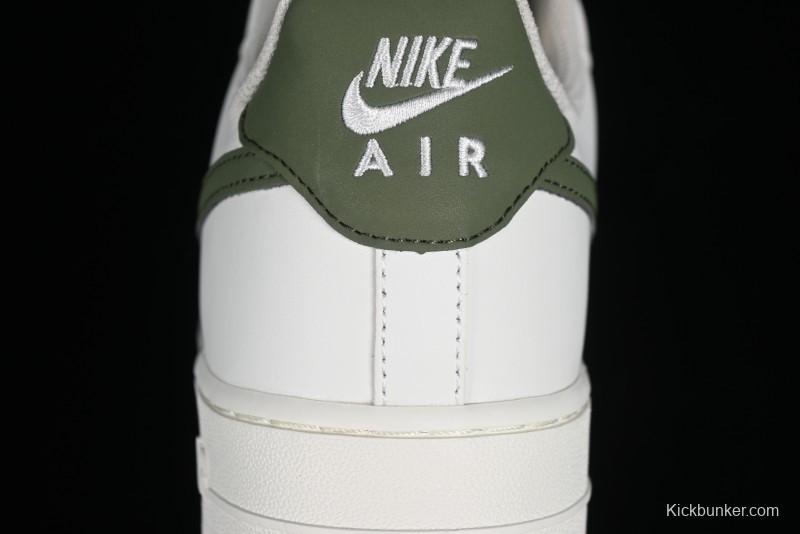 Nike Air Force 1 '07 Low Casual Sneakers in White Green Colorway - CQ5059-110