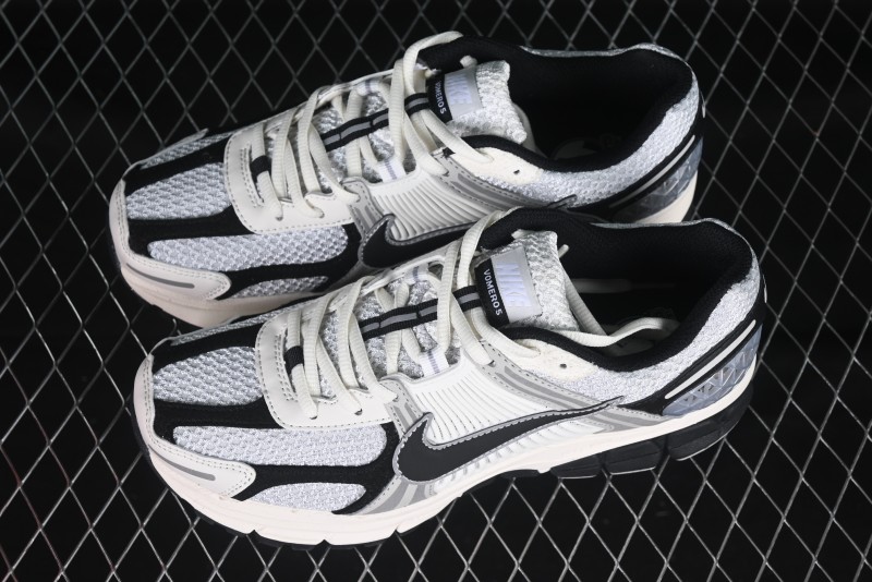 Nike Zoom Vomero 5 SP Classic Retro Casual Running Shoes with EVA Midsole Cushion - HQ1182-001
