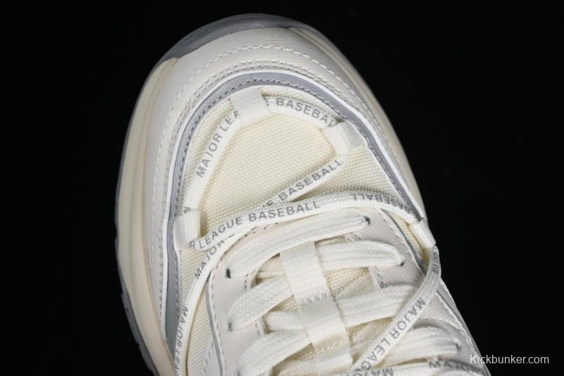 New York Yankees Chunky Runner Basic Lace-Up Lightweight Casual Sneakers - 3ASHCRR3N43WHS