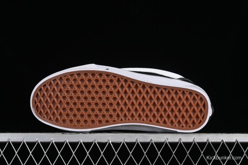 Vans Classics Knu Skool Retro Sneakers in Black & White - VN0AUAK375