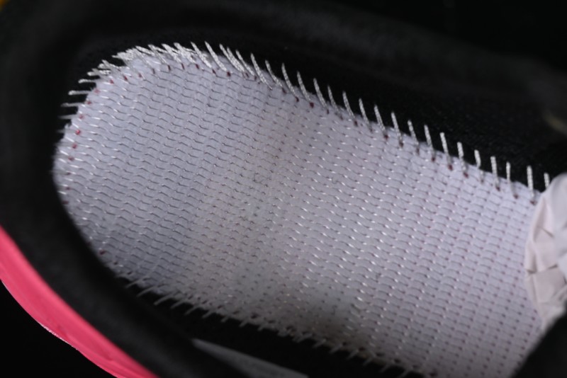 New Balance Fresh Foam X More V3TDS Low-Top Running Shoes with Durable Anti-Slip Design - WTMORAK3