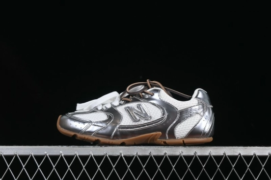 New Balance 530 Metallic Silver Sneakers – Stylish & Sporty Design