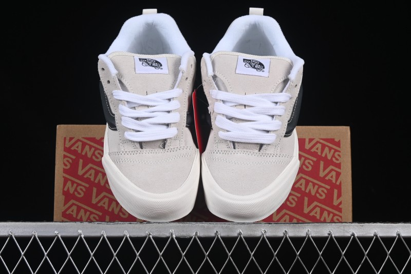 Vans Knu Skool Low-Top Retro Chunky Sneakers - VN0009QCD24