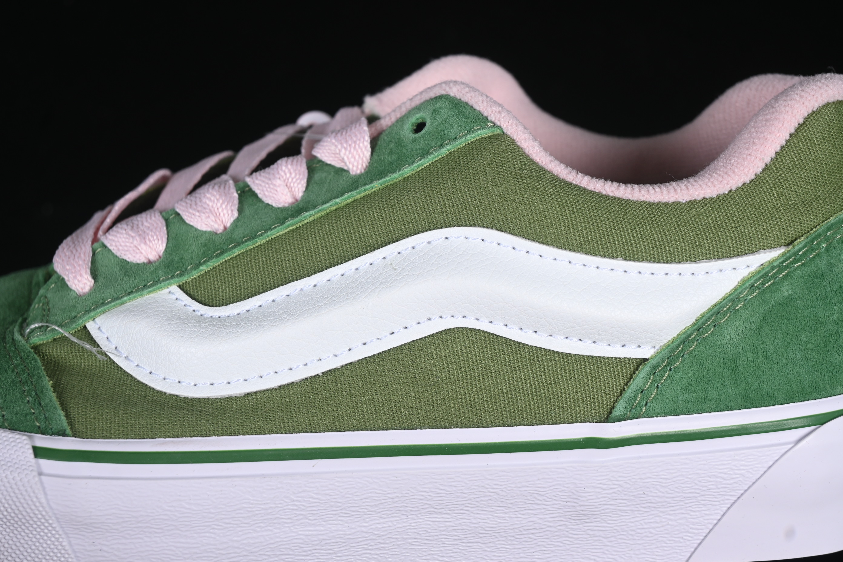 Vans Knu Skool Low-Top Retro Chunky Sneakers - VN000D6CJDU