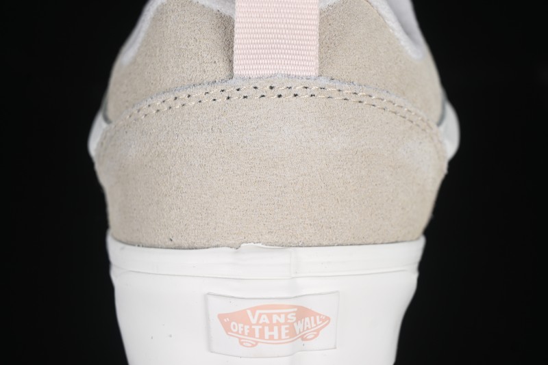 Vans Knu Skool Low-Top Retro Chunky Sneakers - VN000D6ZE2S