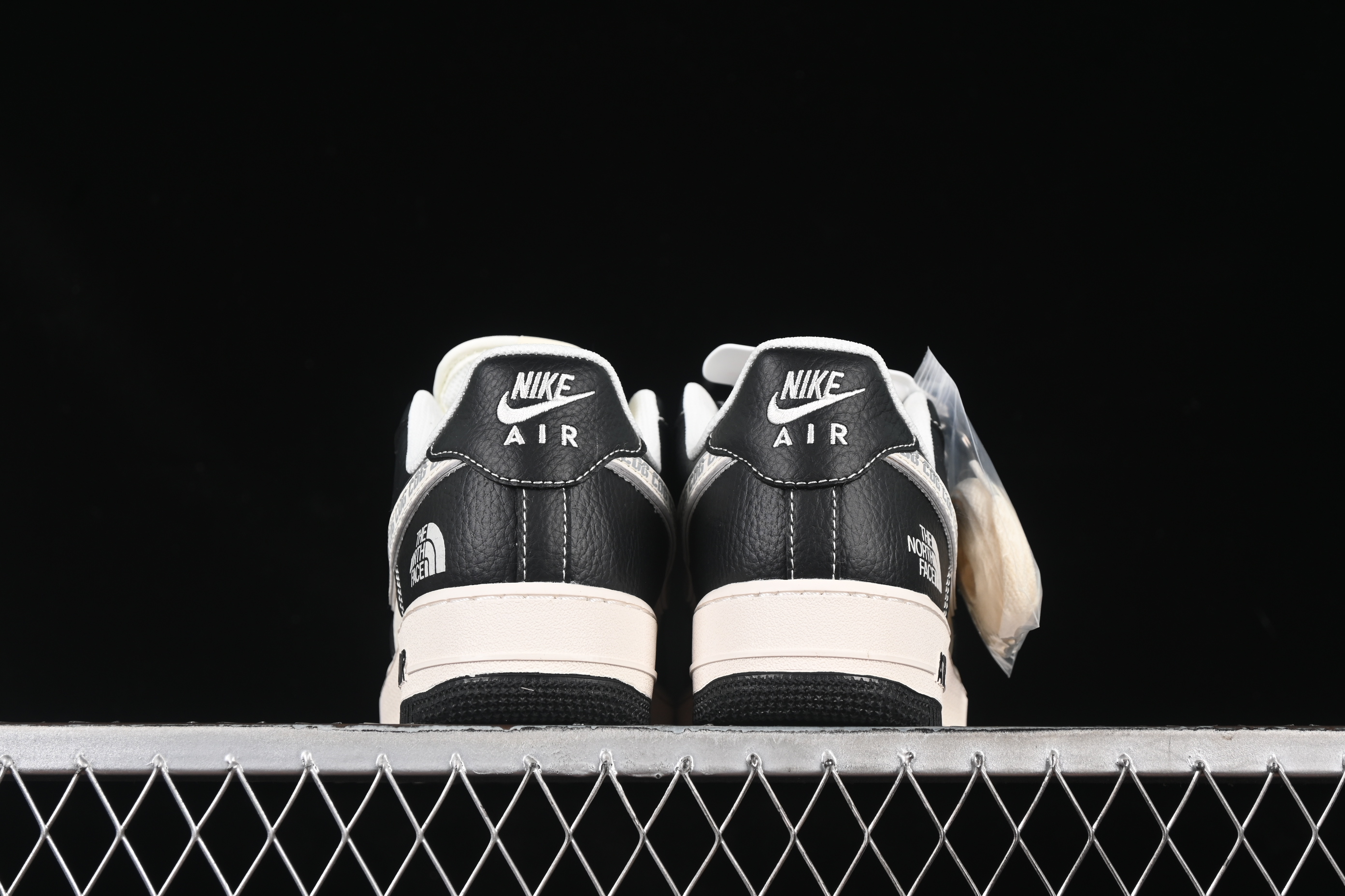 Nike Air Force 1'07 Low The North Face x CDG Panda Casual Sneakers - HH7518-049