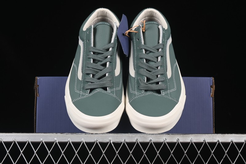 Vans Old Skool 36 Low-Top Retro Skate Shoes - VN000D57FRS