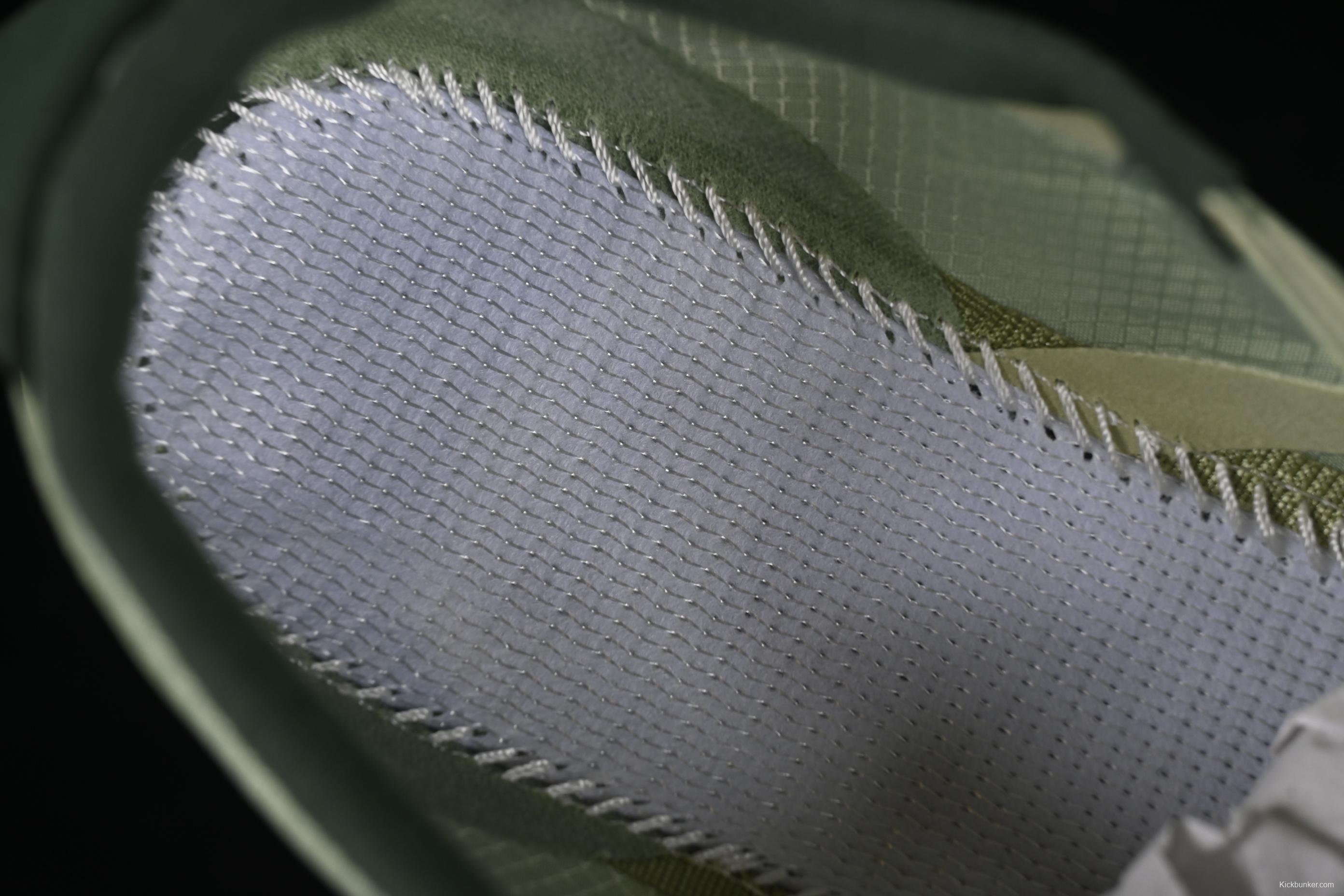 Adidas Adios 9 M Running Shoes with Lightweight Upper and Cushioning - JS3138