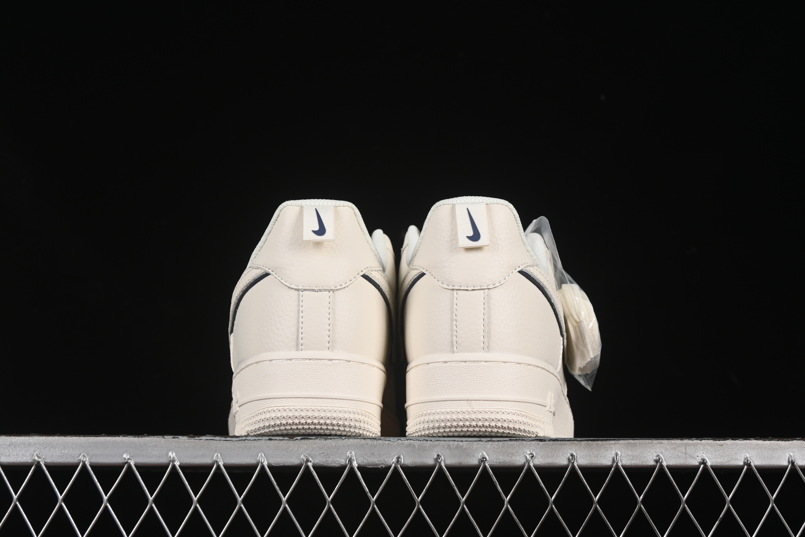 Nike Air Force 1'07 Low Custom ID Official Sync Low-Top Casual Sneakers with 3M Reflective Stars - MJ0319-026