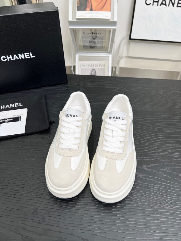 2025 Women Chanel White Beige Leather Suede Sneakers LY00290