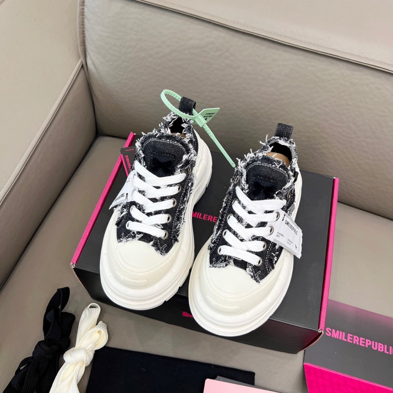 2025 Unisex Smile Republic Black White Canvas Casual Shoes Fringed LY00291