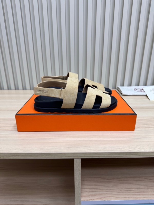 2025 Slippers Hermès Beige Black Suede Leather Sandals