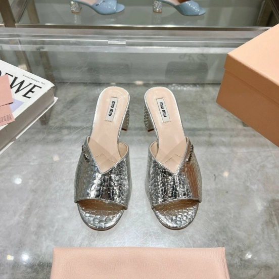 2025 Women Miu Miu Silver Leather Mules