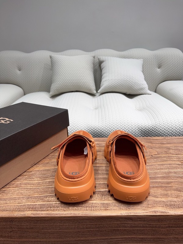 2025 UGG Brown Leather Mesh Slippers KFY00220