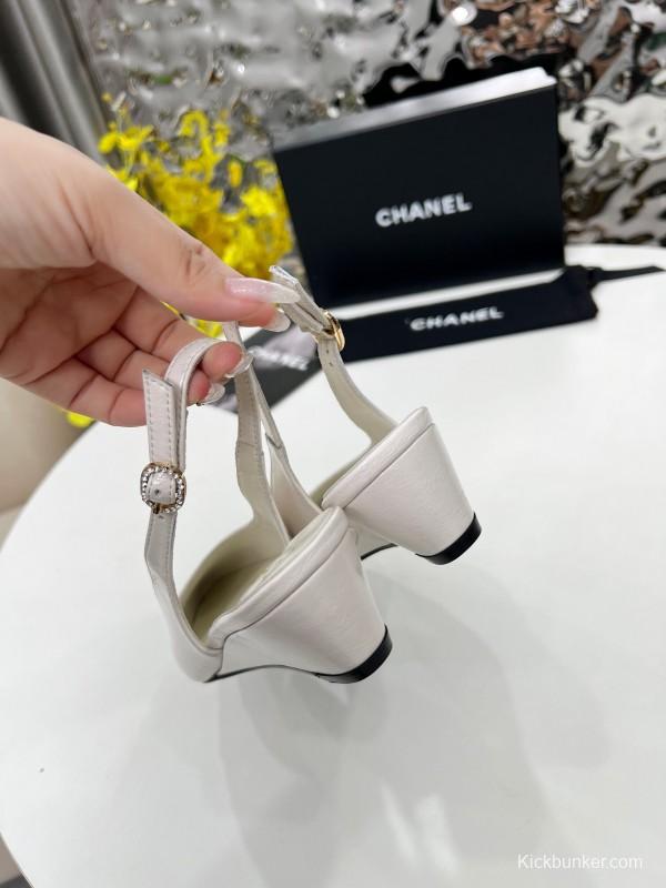 2025 Women Chanel White Black Leather Slingback Flats