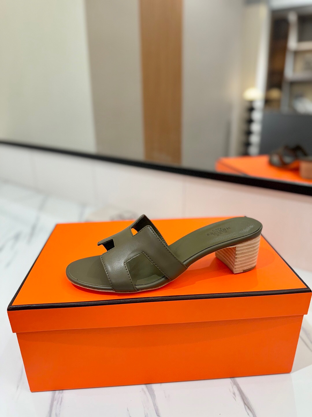 2025 Women Hermès Green Leather Sandals