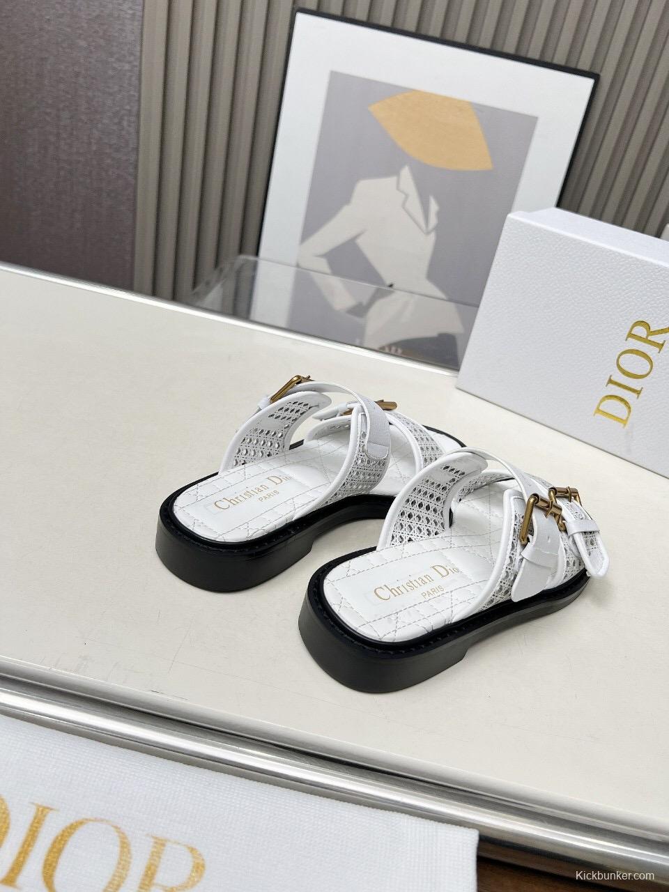 2025 Women Dior White Leather Slippers LY00220