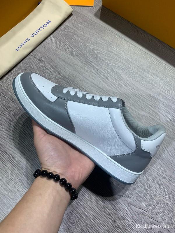 2024 Unisex Louis Vuitton White Grey Calfskin Leather Sneakers MJ00380