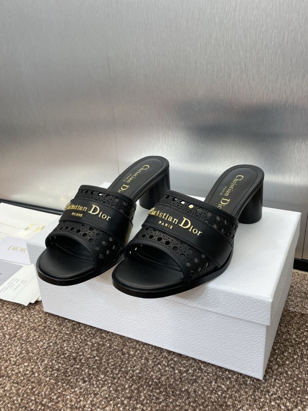 2025 Women Dior Black Leather Slippers KFY00310