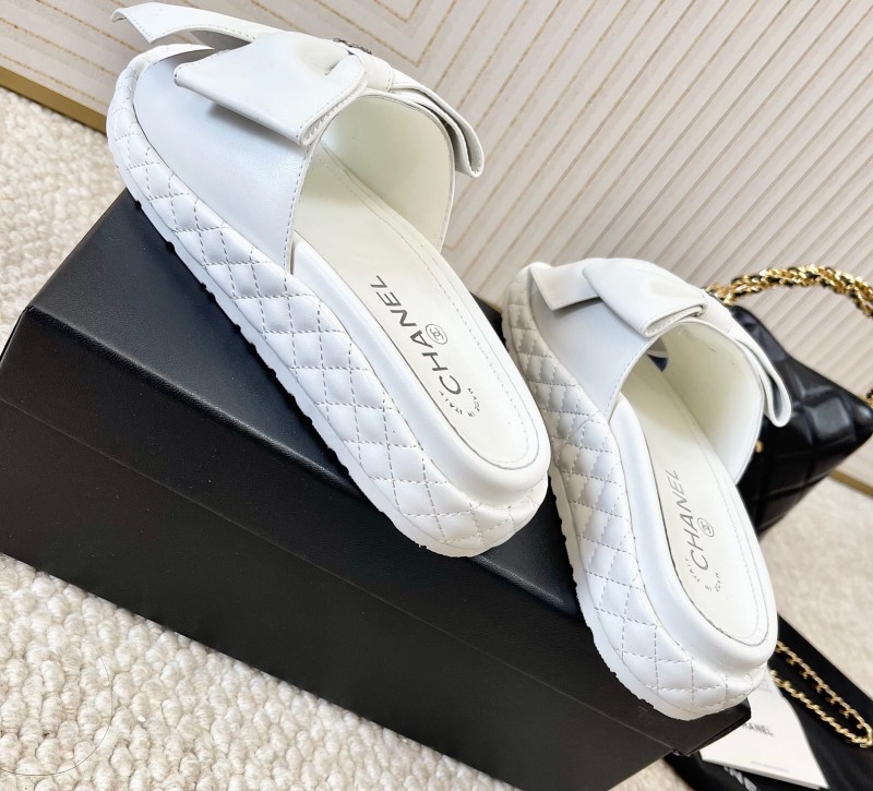 2025 Women Chanel White Leather Slippers Bow Detail KFY00310