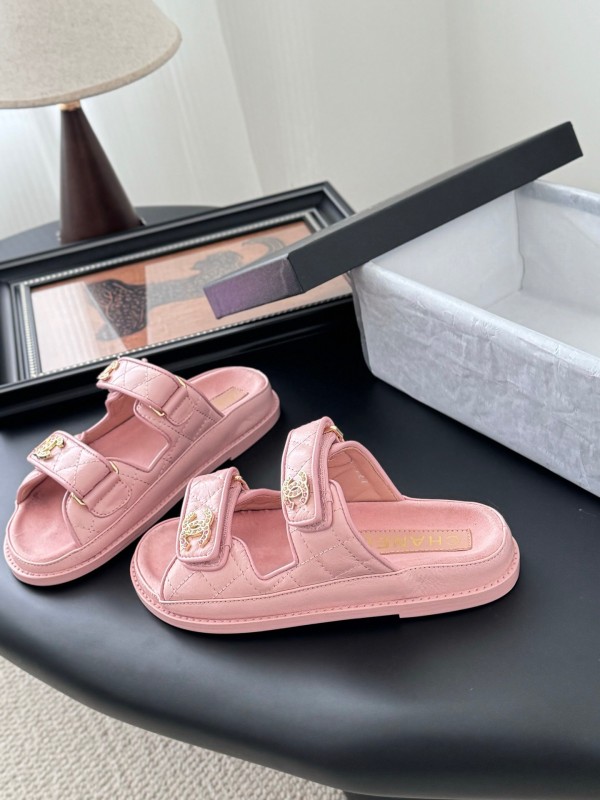2025 Women Chanel Pink Leather Sandals LY00310