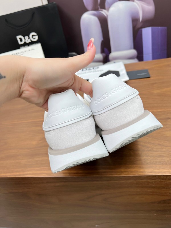 2025 Unisex Dolce & Gabbana White Mesh PU Sneakers LY00300