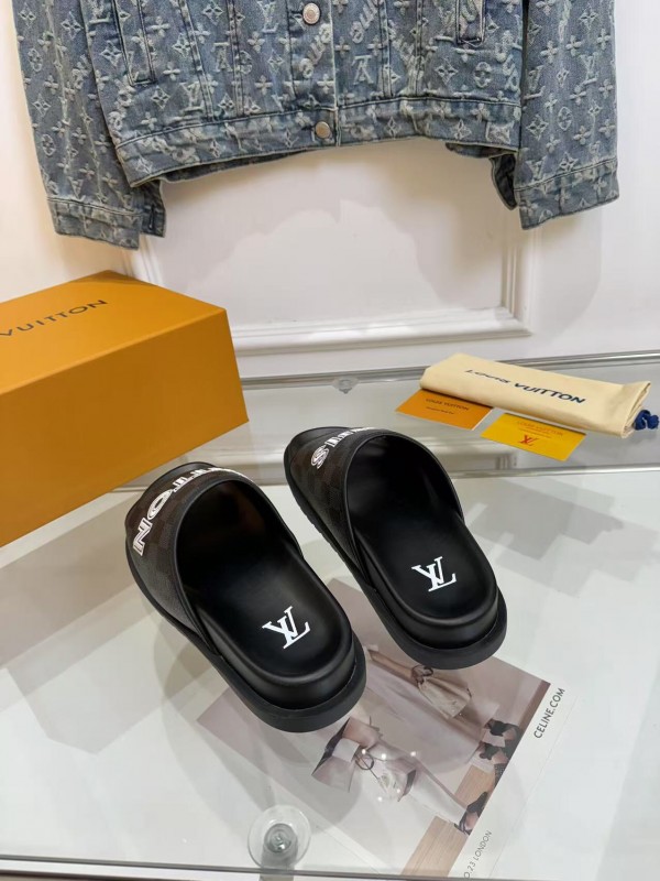 2025 Slippers Louis Vuitton Black Leather Slippers LY
