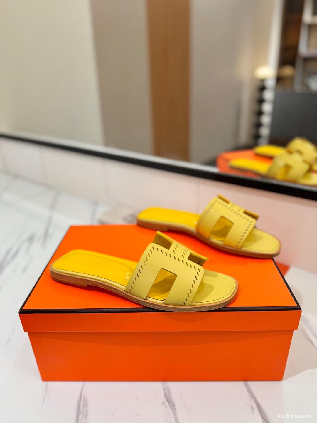2025 Women Hermès Yellow Leather Slippers