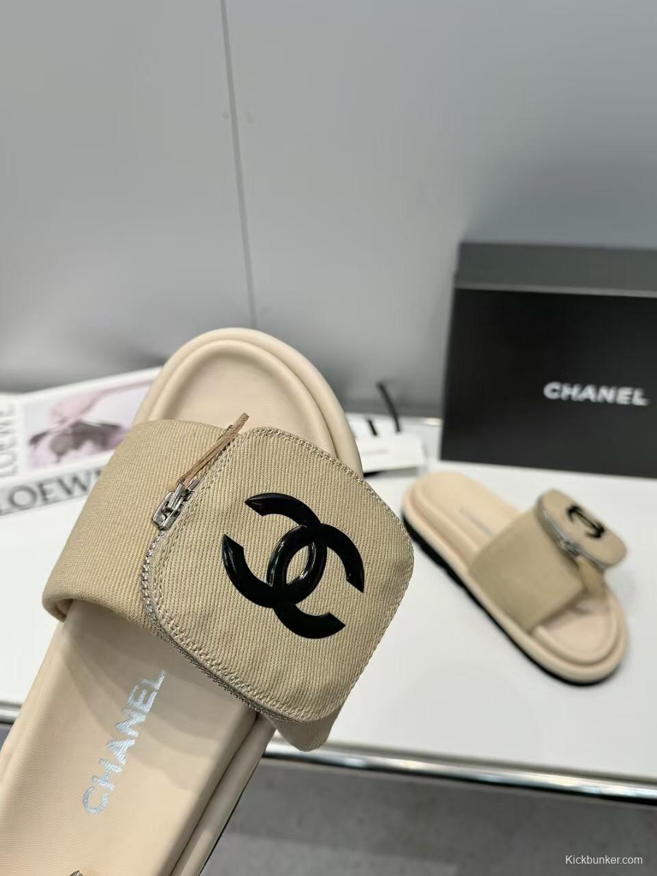 2025 Slippers Chanel Beige Canvas Slippers