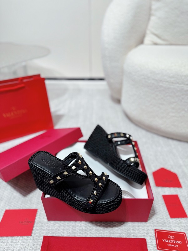 2025 Women Valentino Black Leather Wedge Sandals Studded LY00290