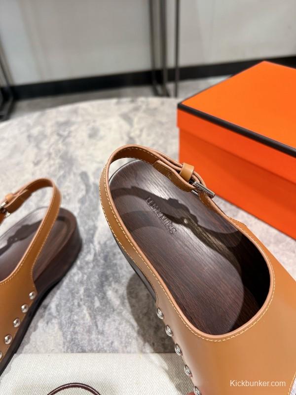 2025 Women Hermès Brown Leather Sandals KFY00250