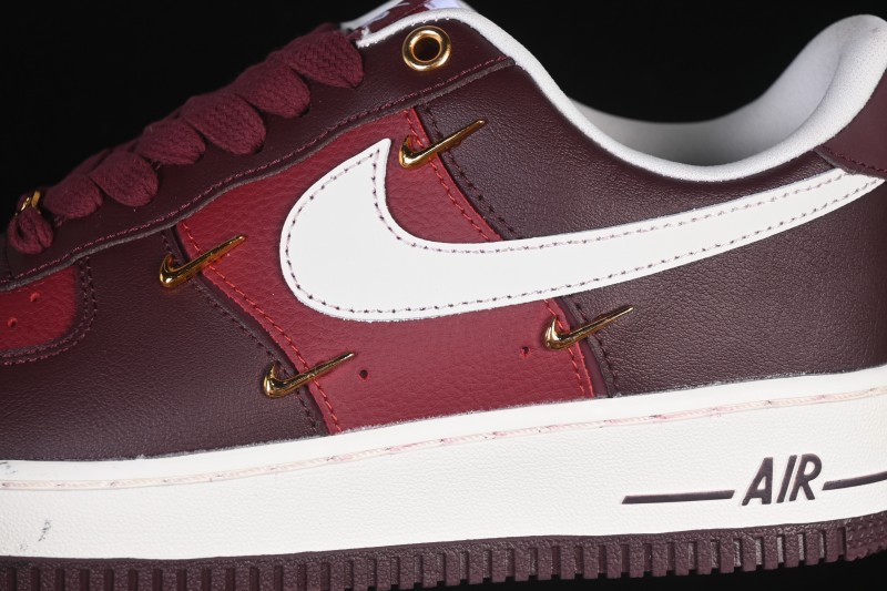Nike Air Force 1'07 Low Casual Sneakers with Full-Length Air Cushion - IR0485-611
