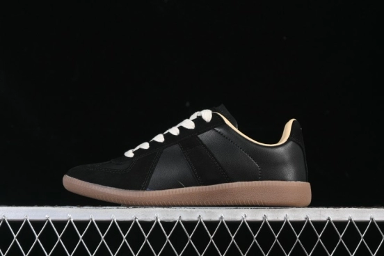 Maison Margiela Replica Calfskin Casual Sneakers - S57WS0236
