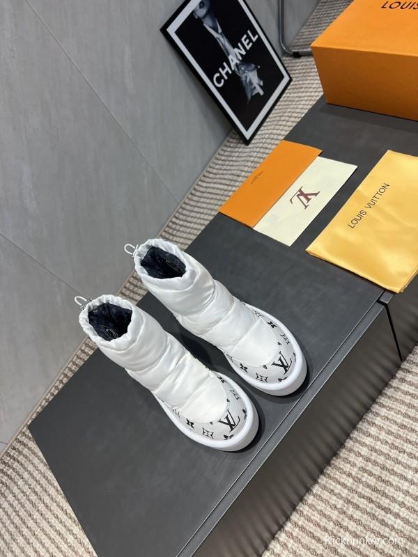 Louis Vuitton Fall/Winter 2025 Snow Boots Round Toe Thick Sole - KFY00310