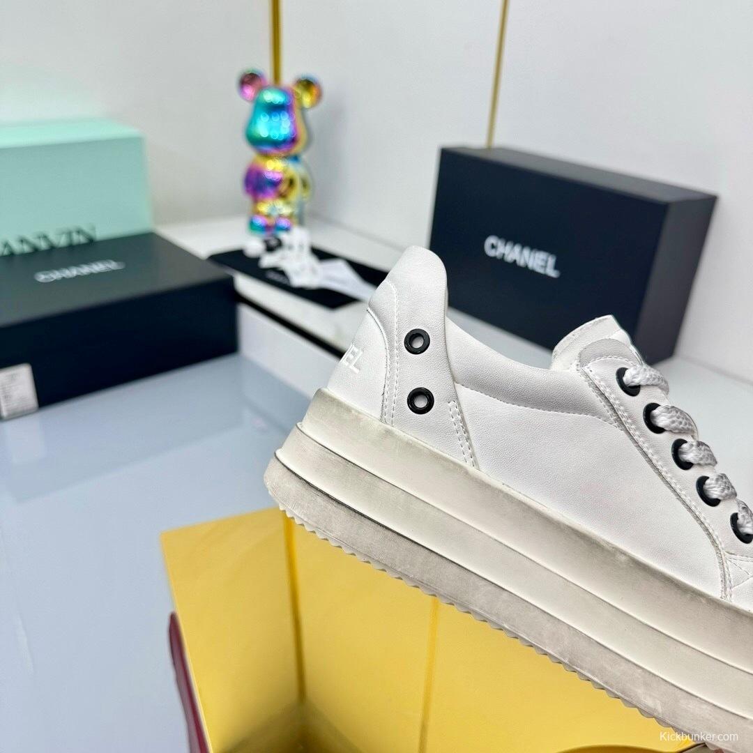 Chanel 2025 SS Classic Panda Dirty Sneakers Bread Shoes - LY00330